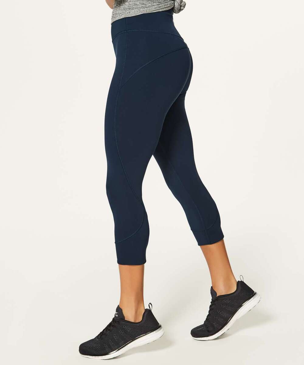 Lululemon In Movement Crop Navy Blue Athletic Leggings Everlux 19" Size 8
